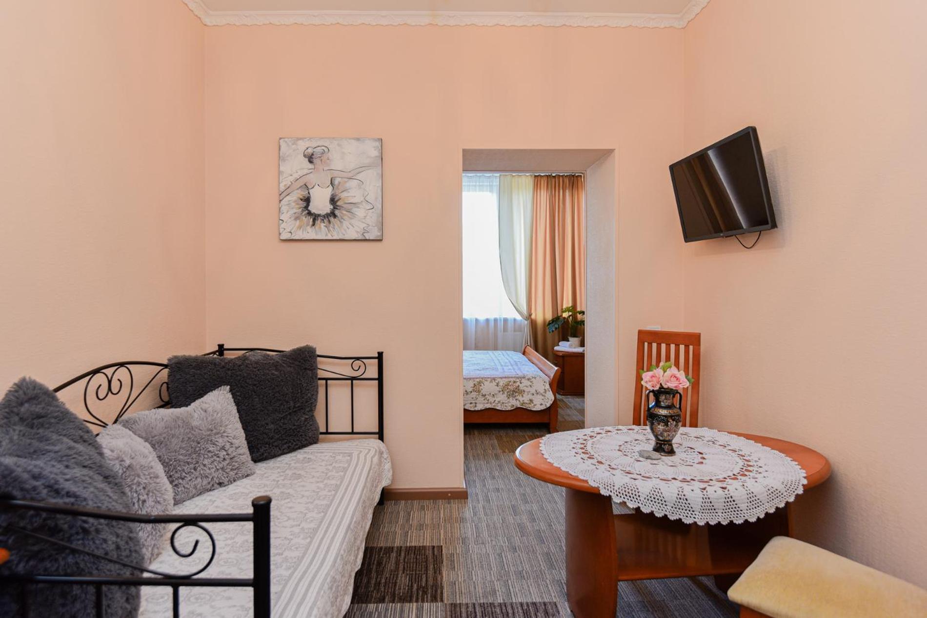 Hotel Jugend With Self Check-In Liepāja Esterno foto